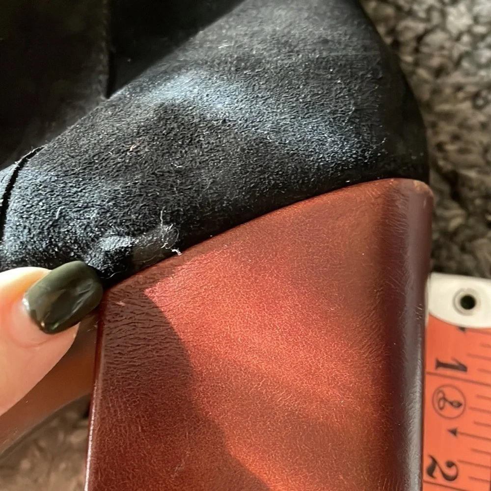 Korkease black suede ankle boots sz 8.5 - Picture 8 of 8